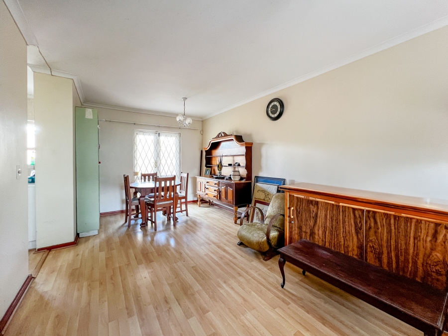 3 Bedroom Property for Sale in Bergvliet Western Cape